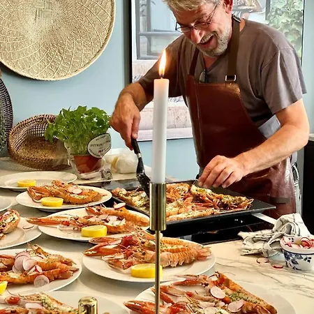 Utsikten Ξενοδοχείο *